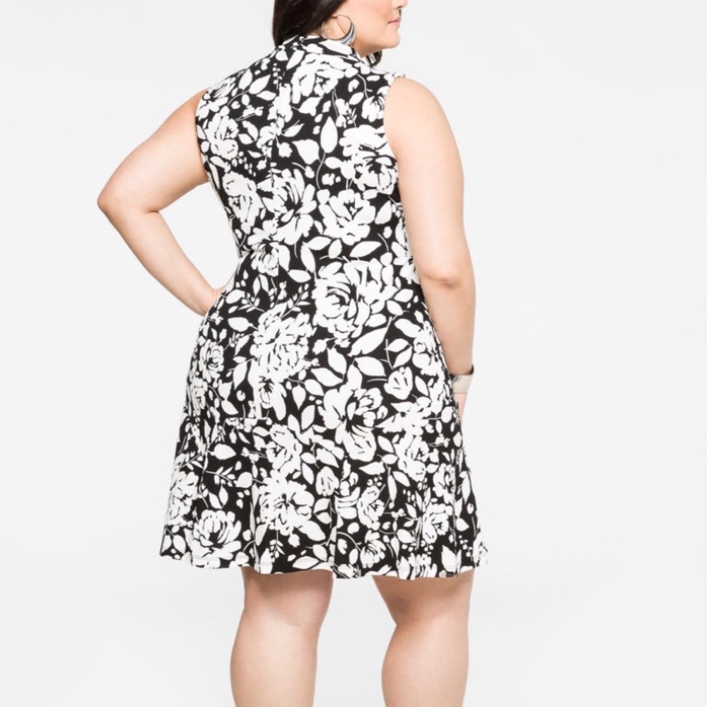 Black/White Floral Dress NWT